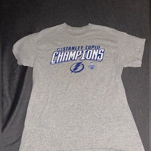 Tampa Bay Lightning 2021 Stanley Cup Champions Shirt Medium